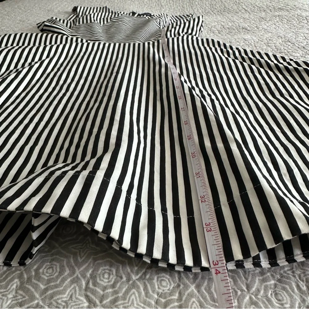 Kate Spade Saturday Black & White Striped Fit & Flare Sleeveless Dress Size 2